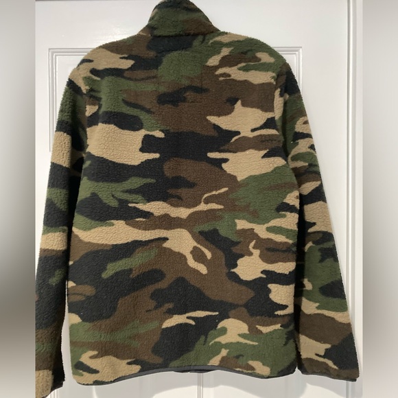 Hollister Camo Sherpa Fleece Jacket, NWOT Men’s Small - Picture 8 of 11